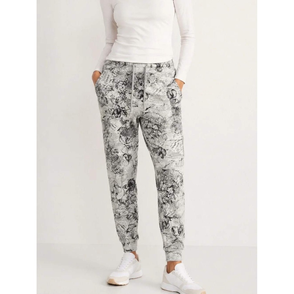 Athleta Eden Floral Grey Black Floral Fleece Jogger Pants‎ S Lounge Athletic